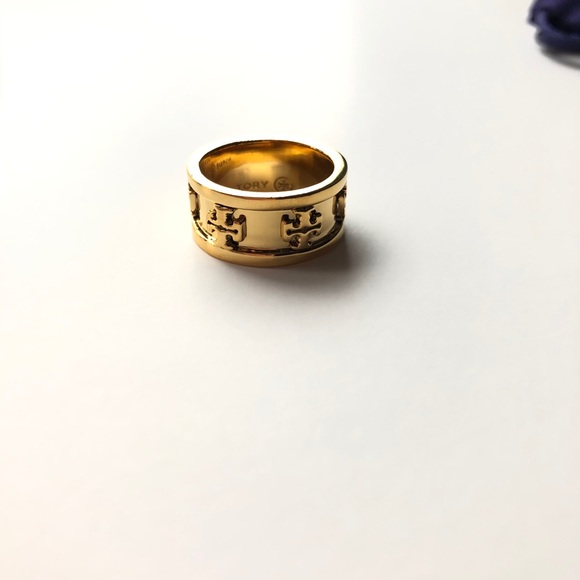 Tory Burch GOLD Metallic Raised Logo Ring - Picture 13 of 13